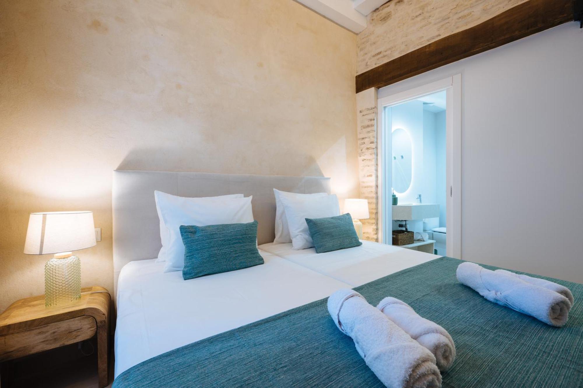 Guest house New Hostly Arenal Seville