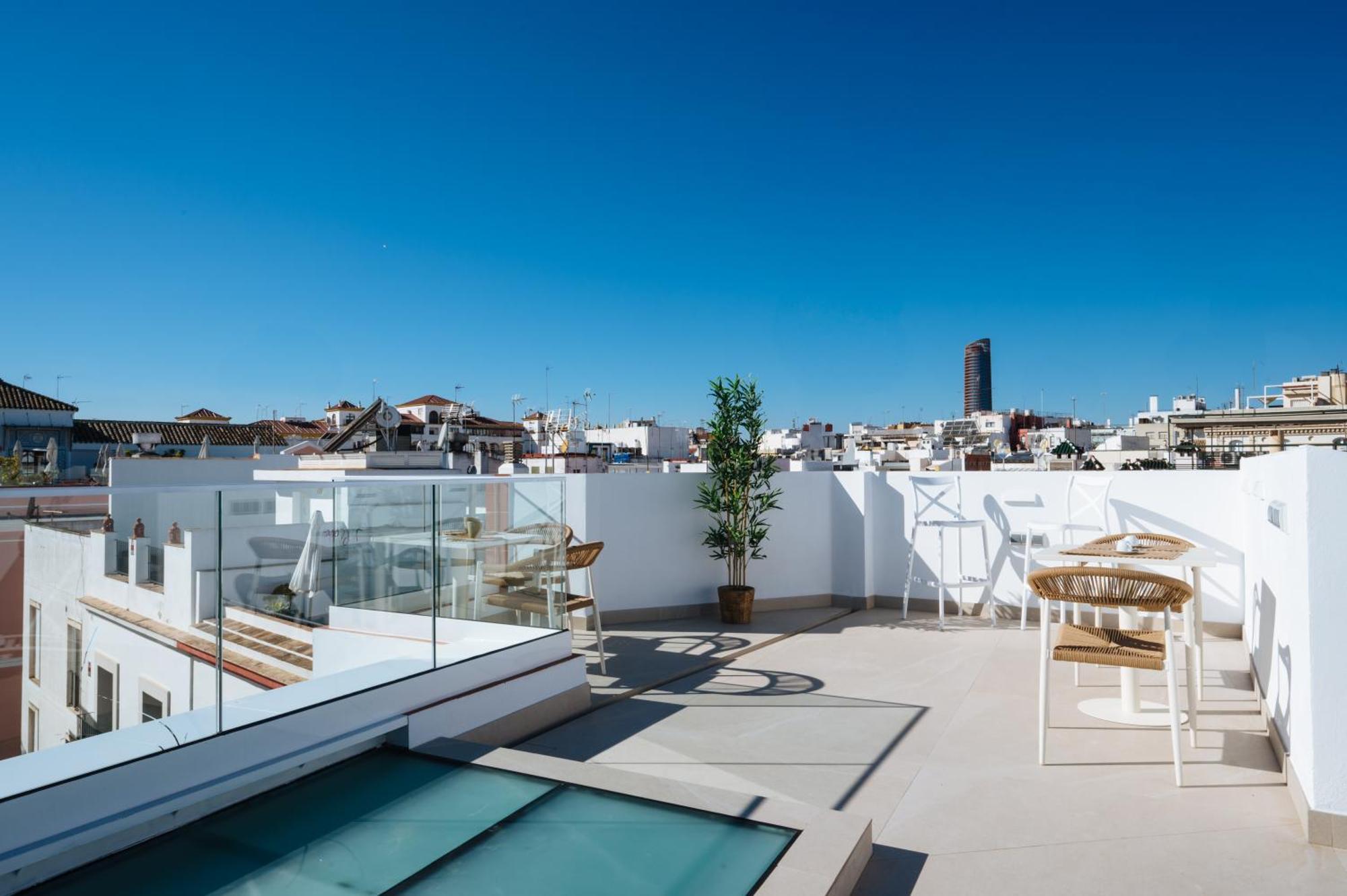 Guest house New Hostly Arenal Seville