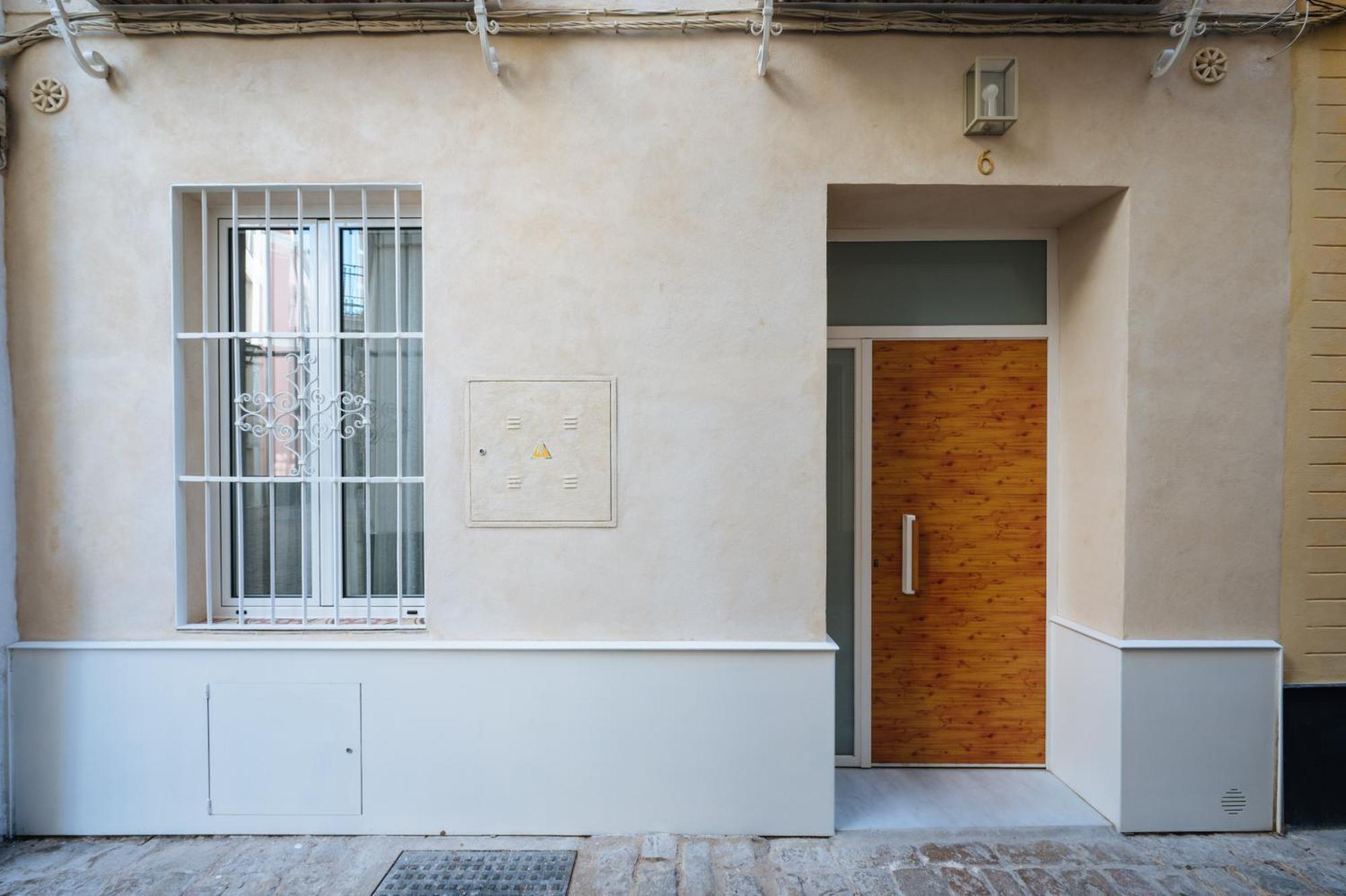 New Hostly Arenal Guest house Seville