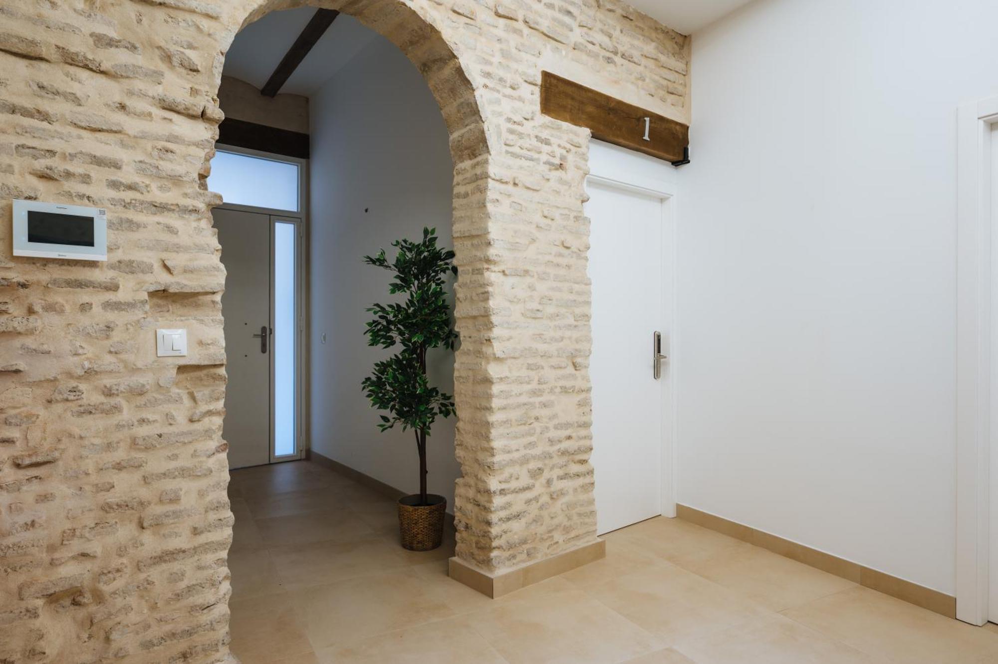 Guest house New Hostly Arenal Seville