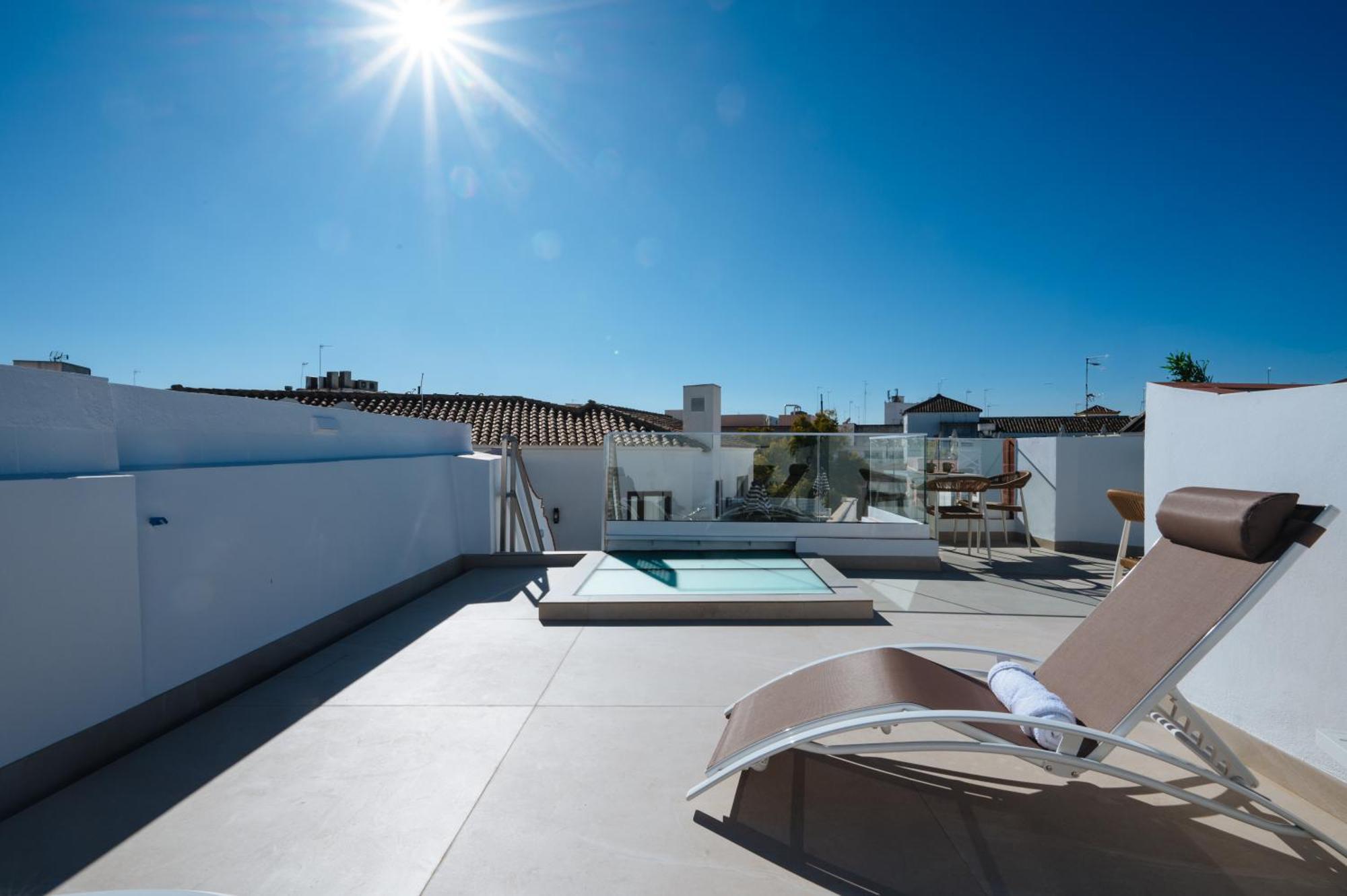 New Hostly Arenal * Seville