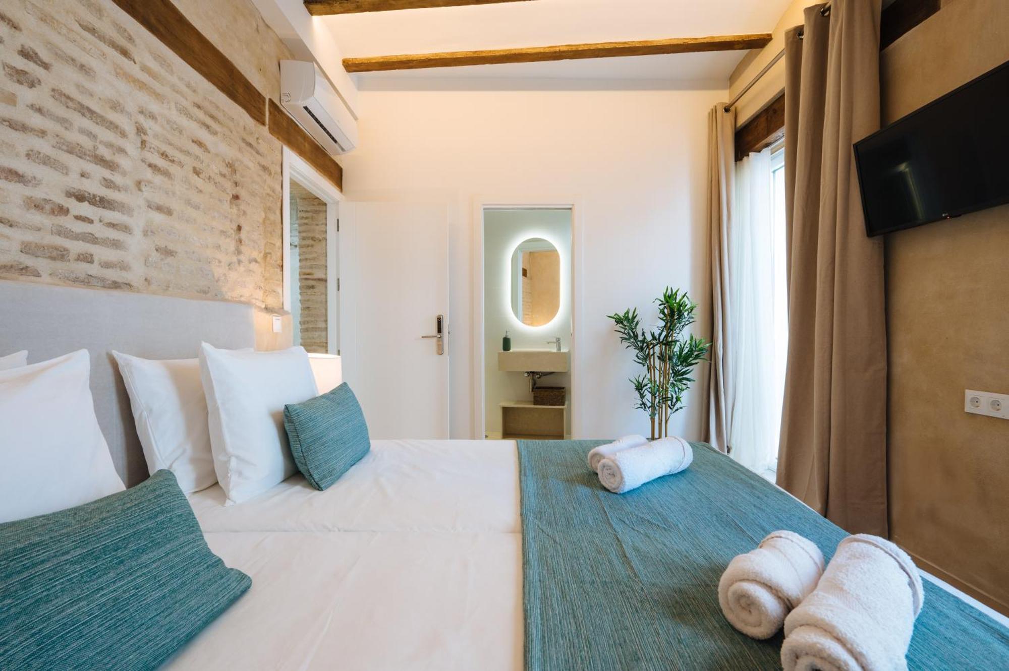 New Hostly Arenal Seville