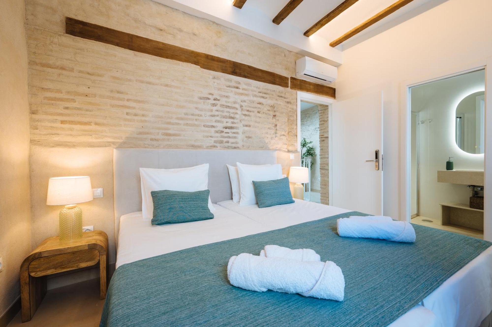 New Hostly Arenal Seville
